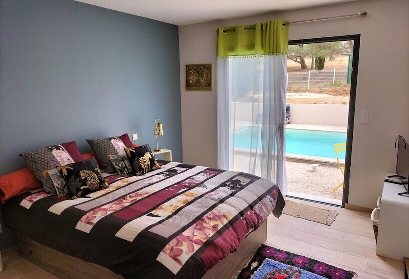 צימר Les Garrigues Ensoleillées