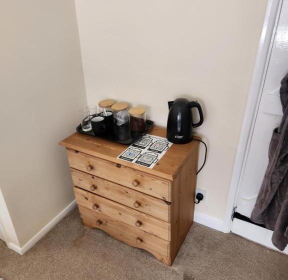 민박 Watsons Ale House