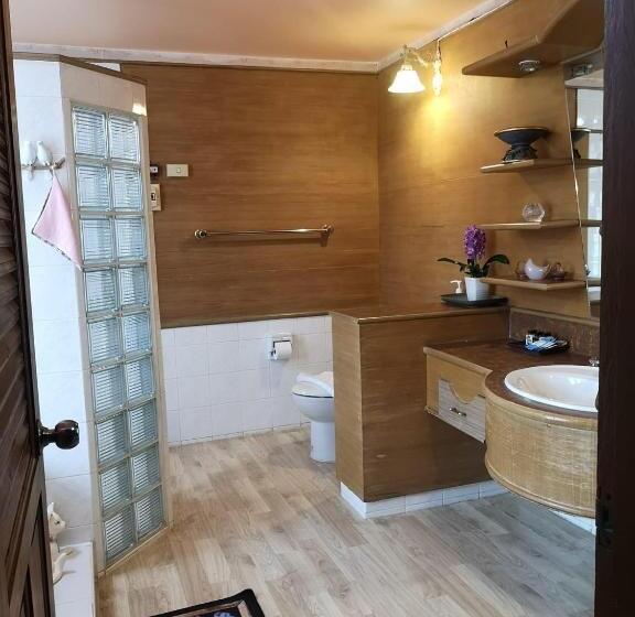 Hotel บ้านกิจเสรี