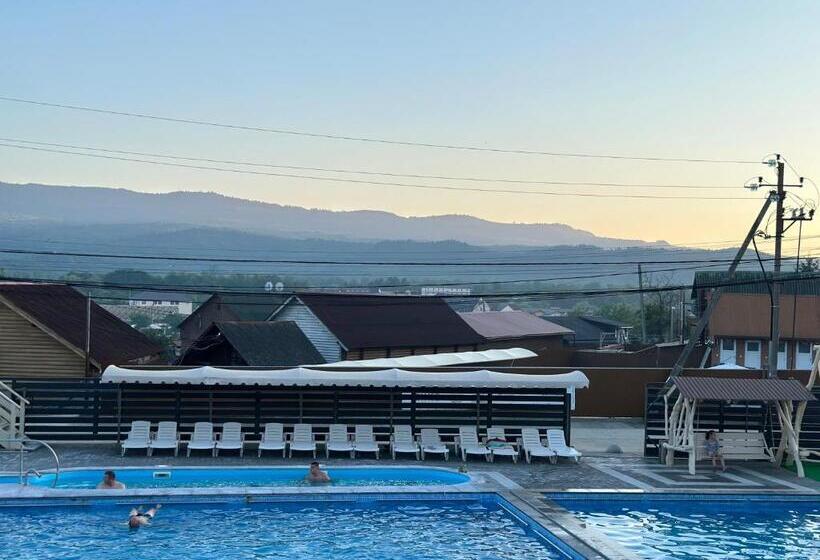 هتل соляний кристал