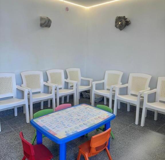 هتل соляний кристал