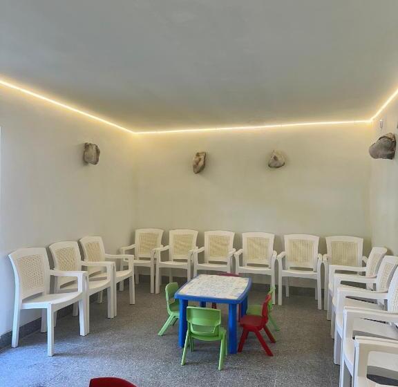 هتل соляний кристал