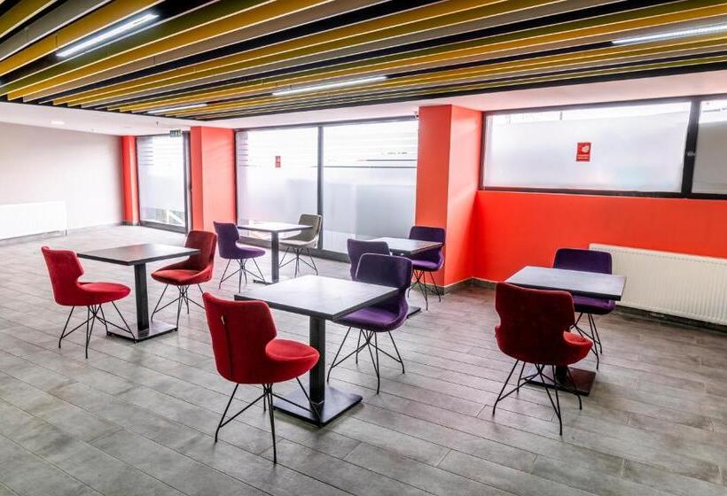 Royal Luxury Hotels Suites