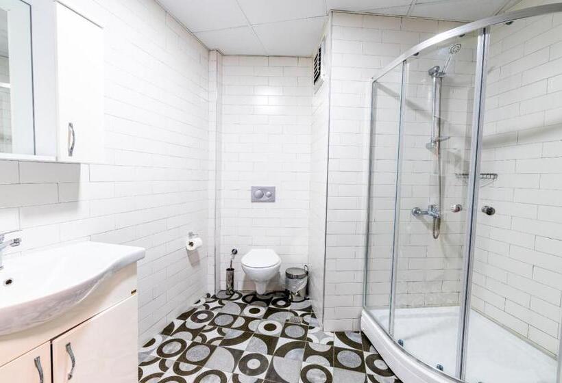 Royal Luxury Hotels Suites