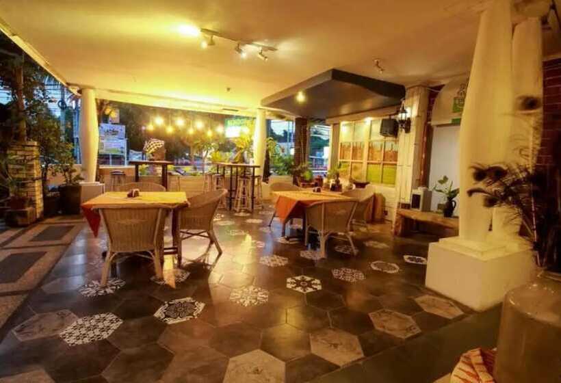 בית מלון כפרי Attara Heritage Senggigi