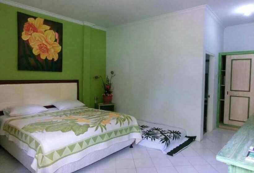 בית מלון כפרי Attara Heritage Senggigi