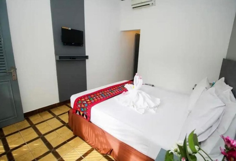 בית מלון כפרי Attara Heritage Senggigi