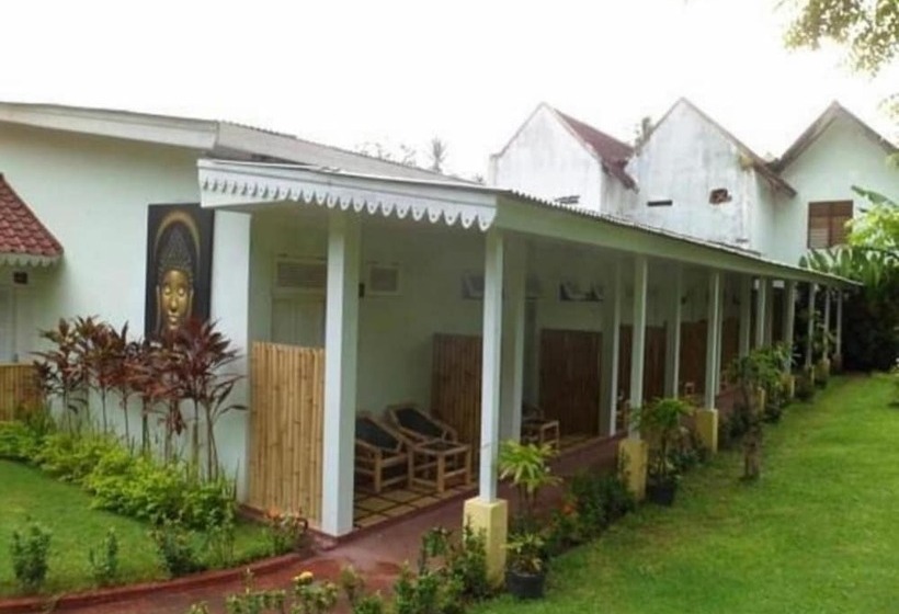 בית מלון כפרי Attara Heritage Senggigi