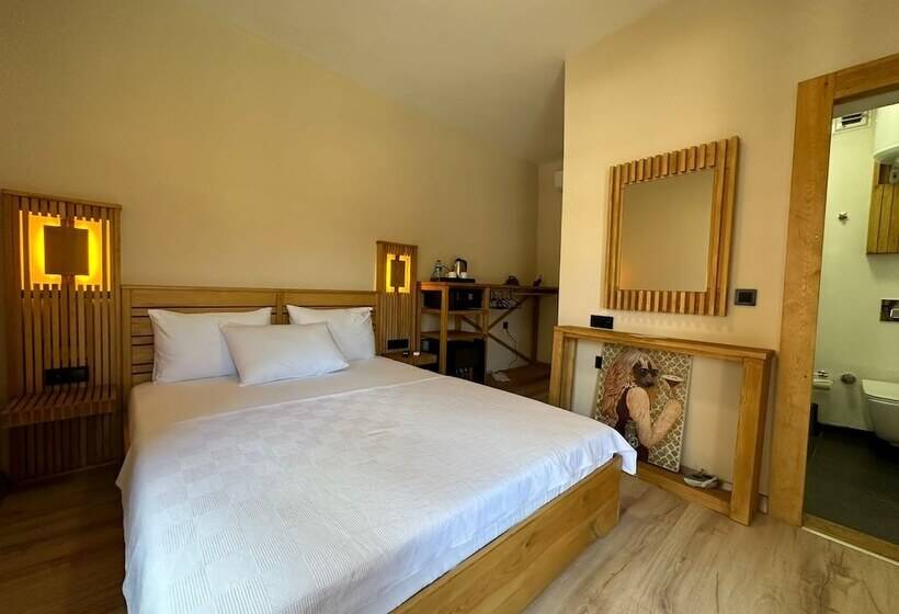 هتل Bodrum Konağı