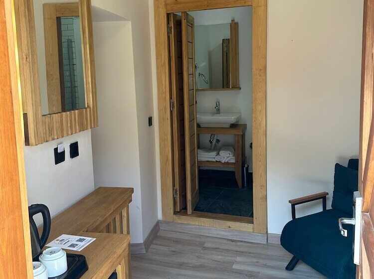 هتل Bodrum Konağı