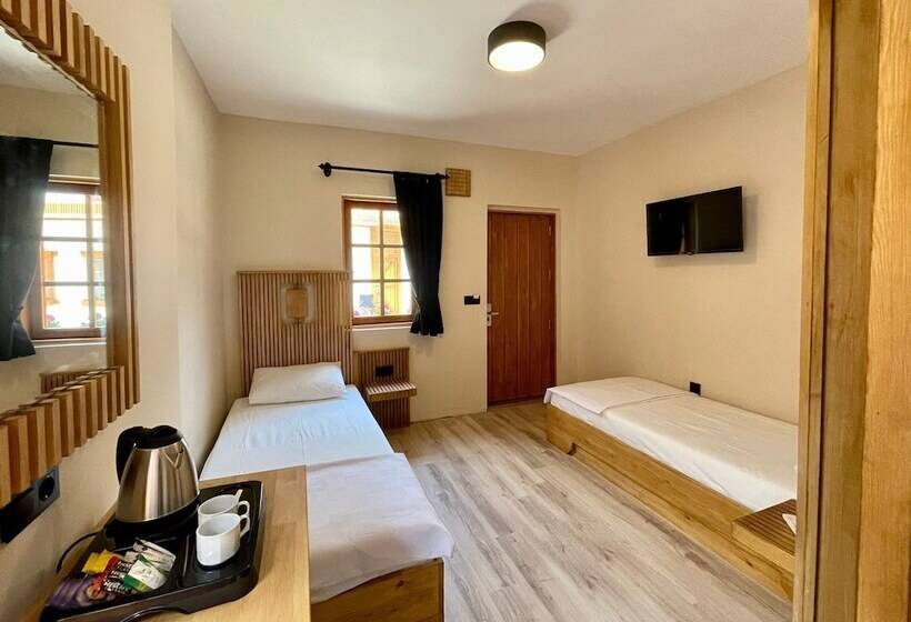 هتل Bodrum Konağı