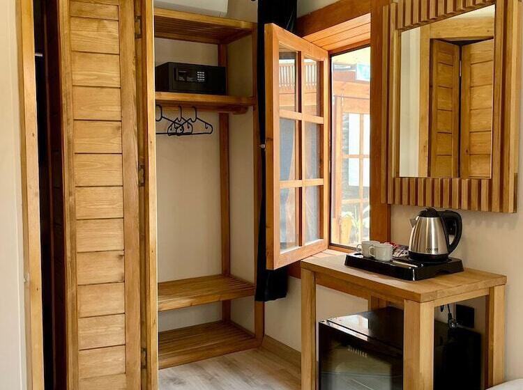 هتل Bodrum Konağı