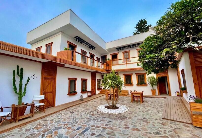 هتل Bodrum Konağı