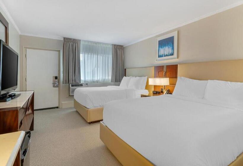 فندق Downtown Dover Inn