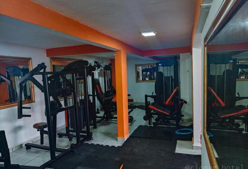 בית מלון כפרי E Restaurante Rio Mar