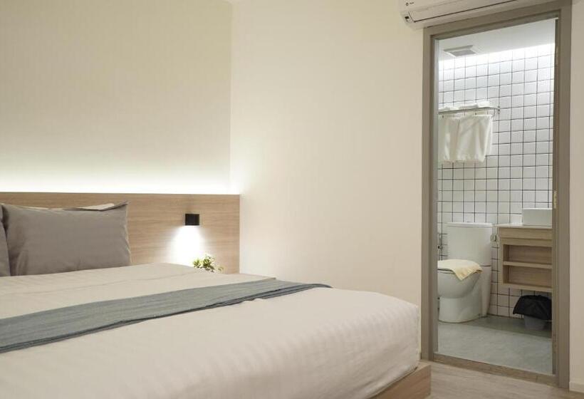 בית מלון כפרי E11