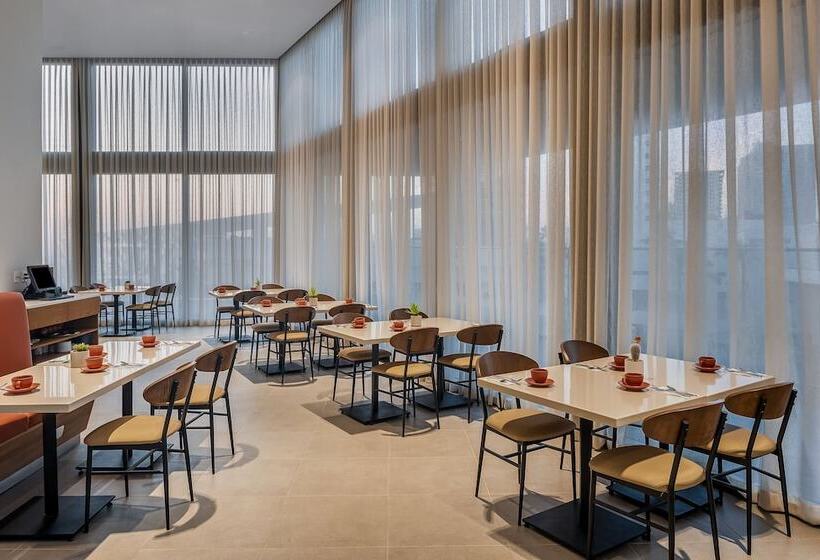 Отель Fiesta Inn Mazatlán