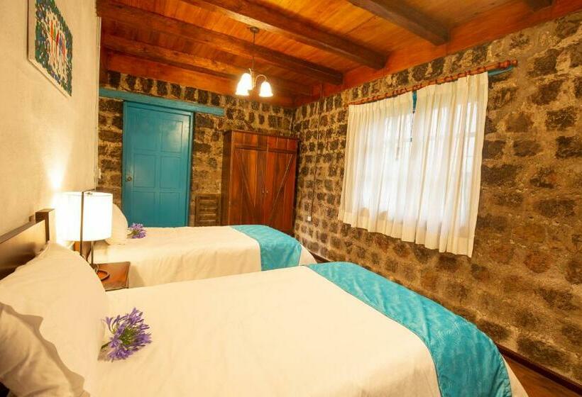 فندق Niebli Historical Farm And Lodge At Pululahua Volcano