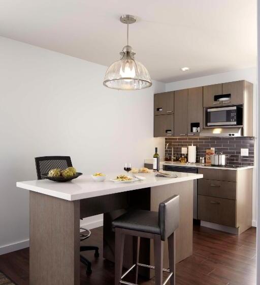 בית מלון כפרי Hyatt House Sacramento Airport   Natomas