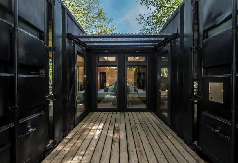 هتل Kiketi Farm Container