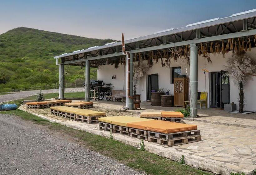 هتل Kiketi Farm Container