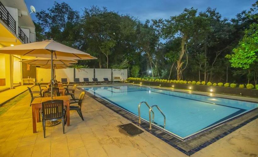 فندق Lavish Resort By Indigo