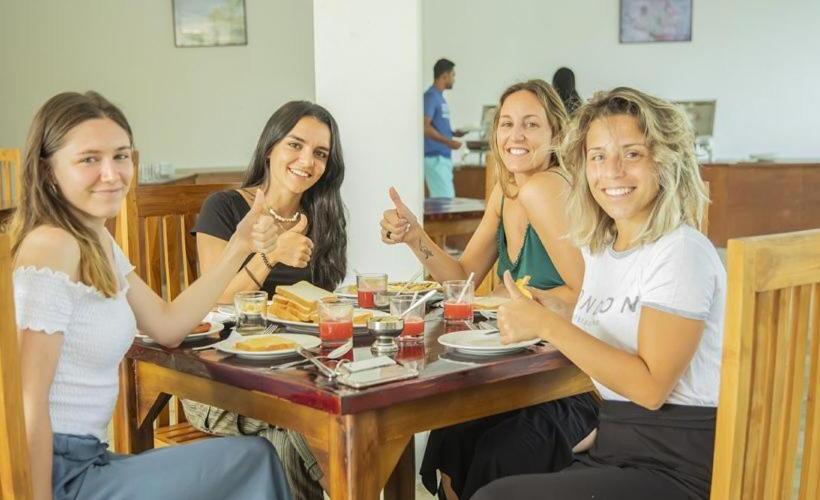 فندق Lavish Resort By Indigo