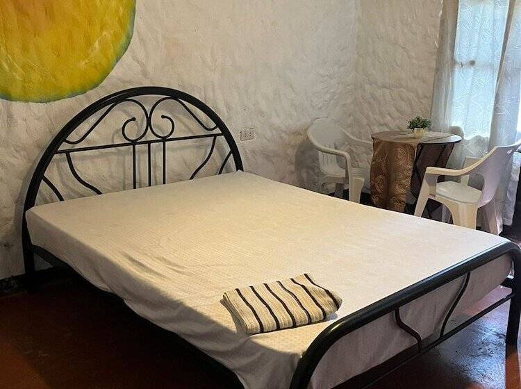 هتل Puerto Galera Transient Guest Room