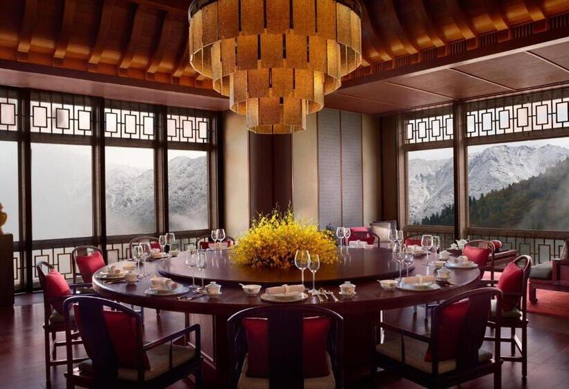 בית מלון כפרי Rissai Valley, A Ritz Carlton Reserve