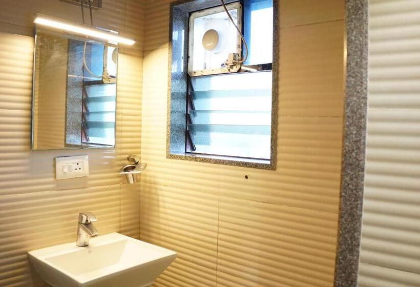 호텔 Sri Brundavan Grand Inn