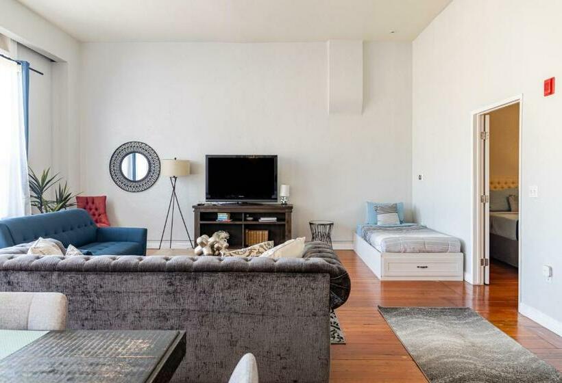 בית מלון כפרי Greely Gaslamp   Loft W Parking & 4 Beds #301