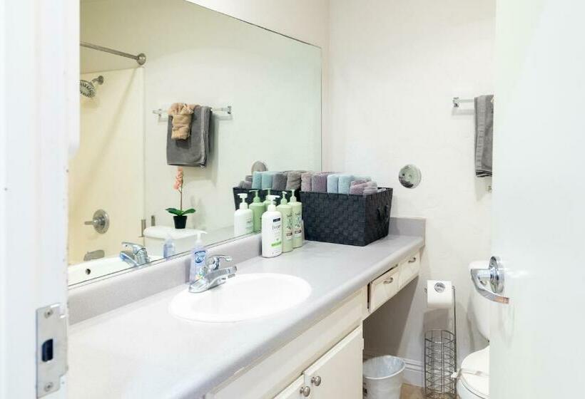 בית מלון כפרי Greely Gaslamp   Loft W Parking & 4 Beds #301