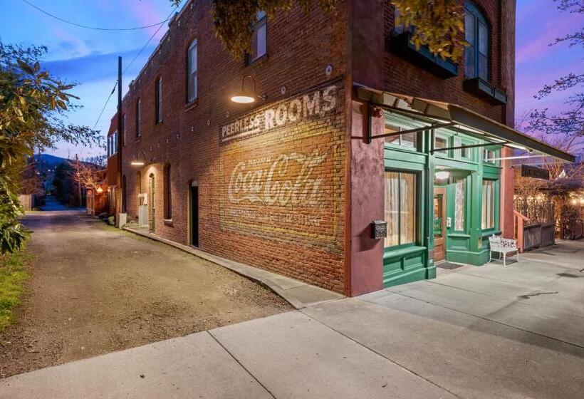 Отель The Peerless