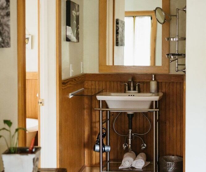 酒店 Volcano Union Inn And Pub