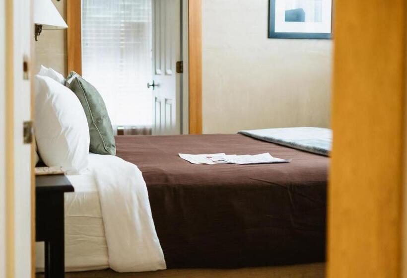 酒店 Volcano Union Inn And Pub