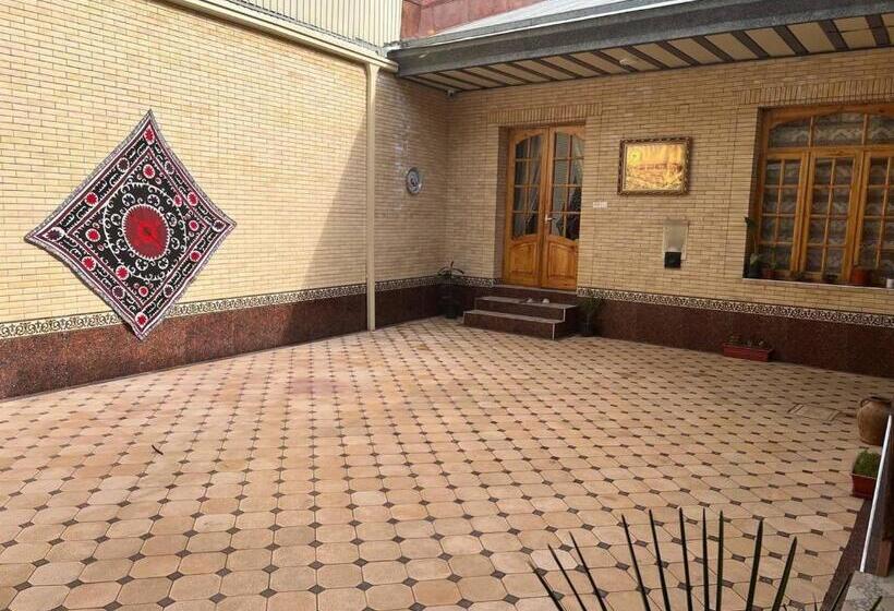 ペンション Family Guest House Seven