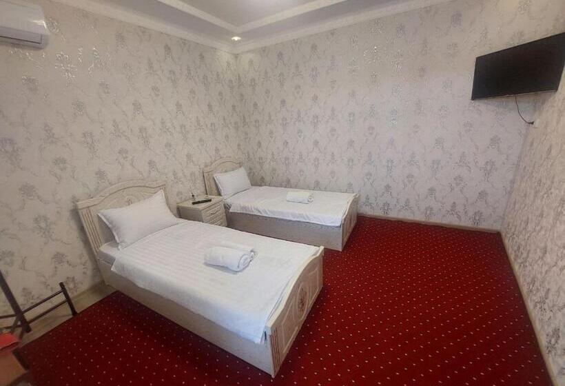 ペンション Family Guest House Seven