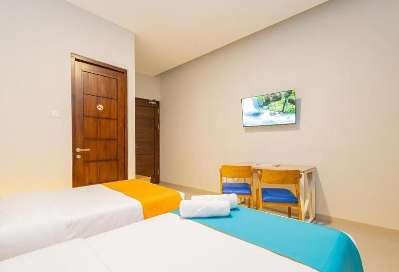 Sans Hotel Bobosini Malang By Reddoorz