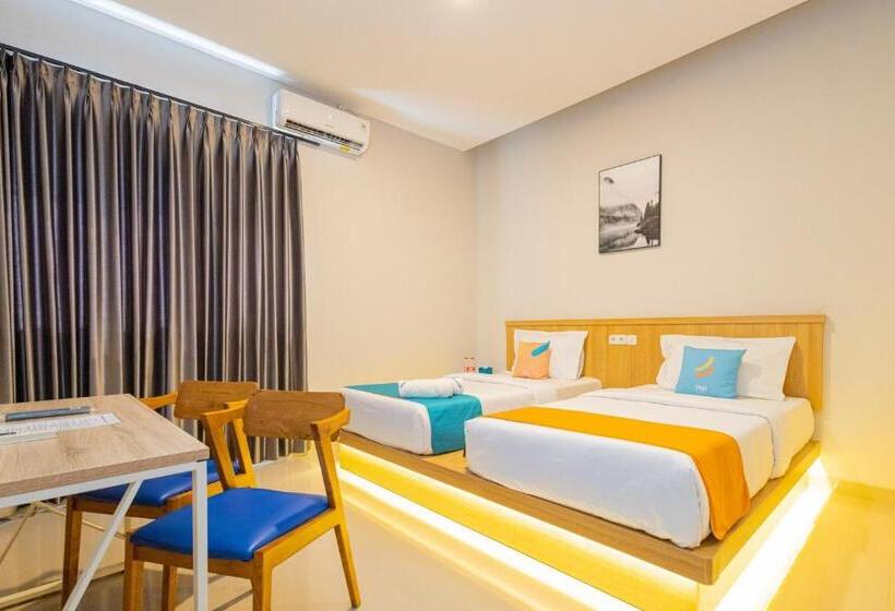 Sans Hotel Bobosini Malang By Reddoorz