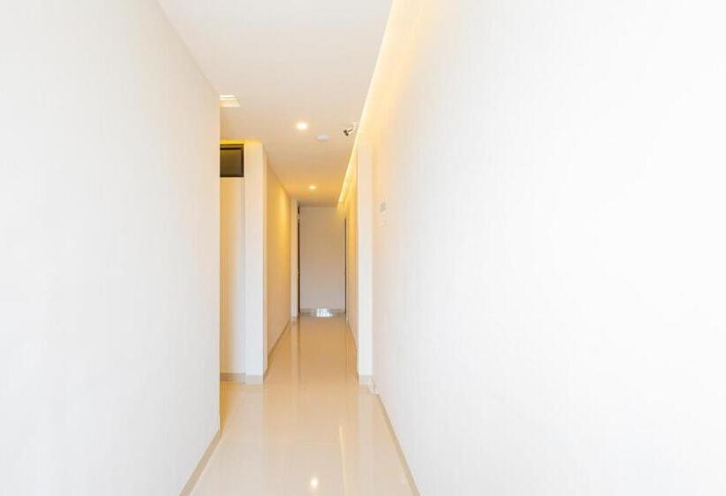 Sans Hotel Bobosini Malang By Reddoorz