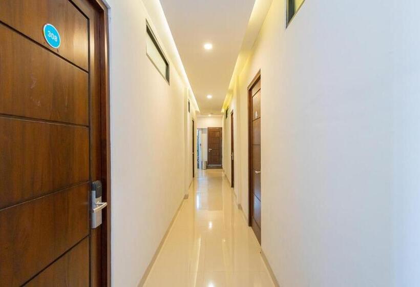 Sans Hotel Bobosini Malang By Reddoorz