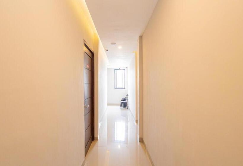 Sans Hotel Bobosini Malang By Reddoorz