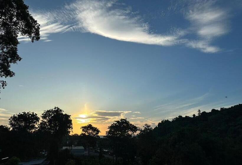 So View Phuket Resort