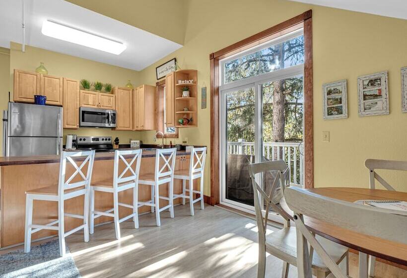 Victorian Inn Elkhart Lake