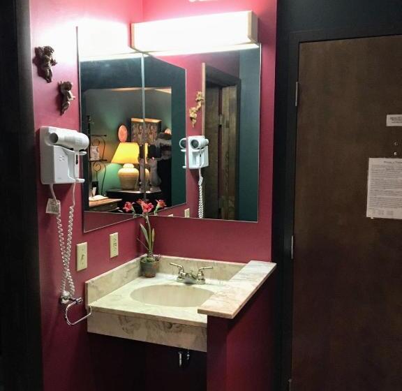 Victorian Inn Elkhart Lake