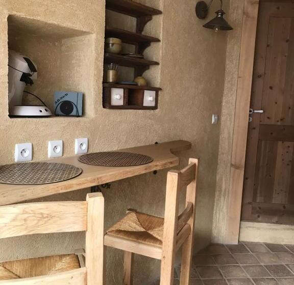 ベッドアンドブレックファースト Chambre Les Marguerites