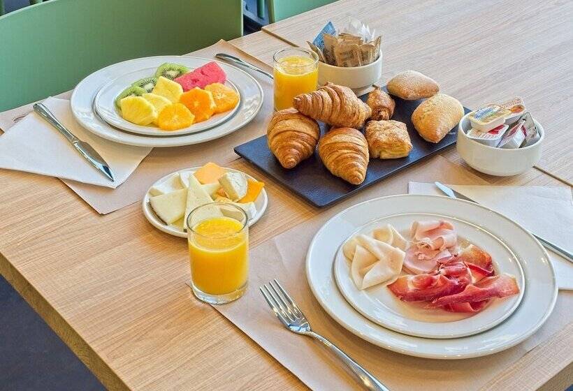 فندق Checkin Madrid Móstoles