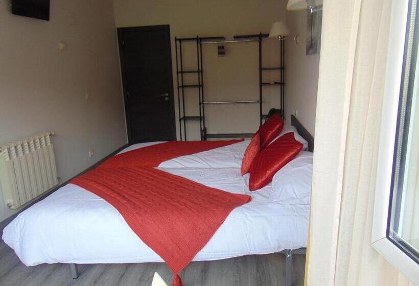 فندق El Mirador Del Nalon