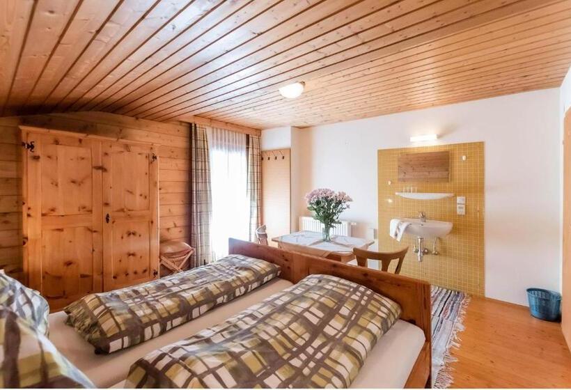 هتل Ferienwohnung Hartlgut