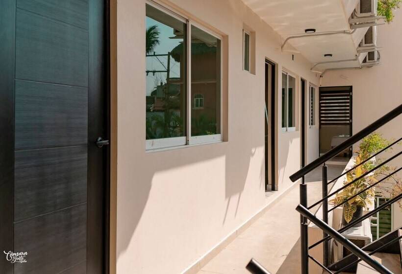 ホテル Guitarra Inn